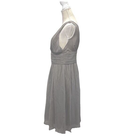 J. Crew  Heidi Dress Silk Chiffon Graphite Gray Pleated Size 8 Cocktail Lined - Picture 3 of 10
